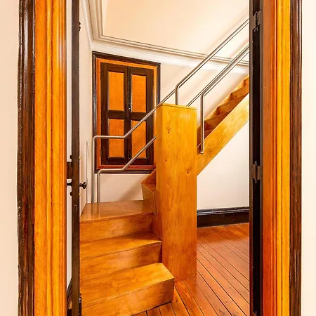 Apartment Charming With Balcony In *