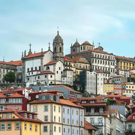 Apartment Charming With Balcony In Porto