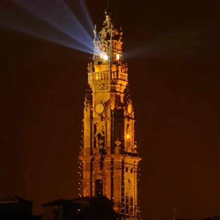 With Balcony דירה *